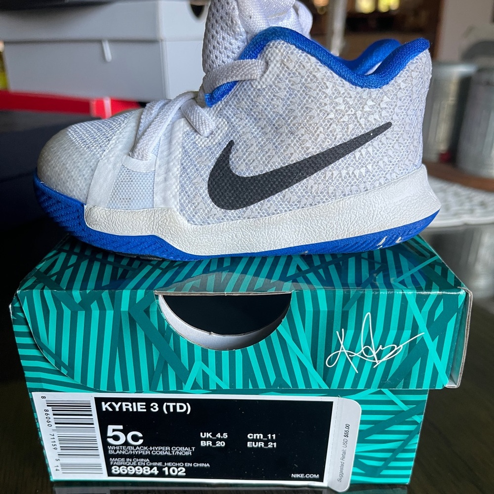 Kyrie 3 toddler sneakers